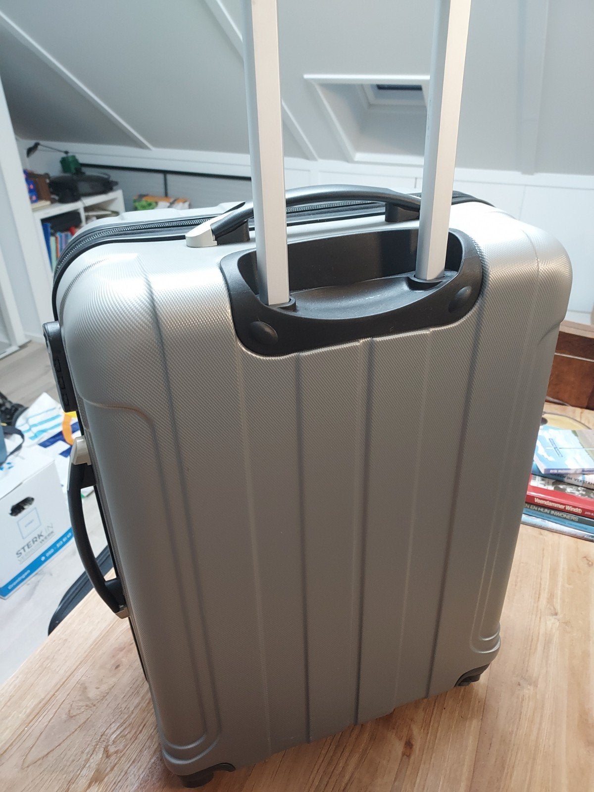 grijze reiskoffer trolley, Sieraden, Tassen en Uiterlijk, Ophalen, Zo goed als nieuw, Hard kunststof