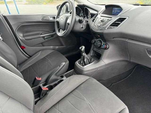 Ford Fiesta 1.0 5deurs Style Airco Nette Auto (bj 2014), Voorwielaandrijving, Euro 5, Stof, Zwart