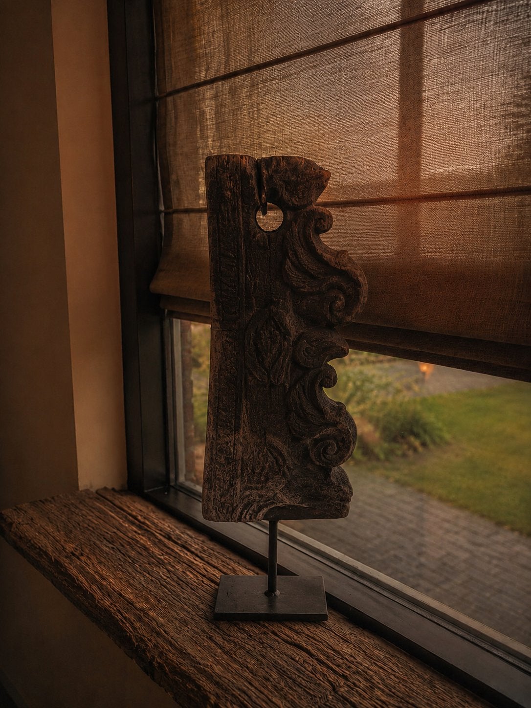 Uniek oud houten ornament op standaard, Ophalen of Verzenden