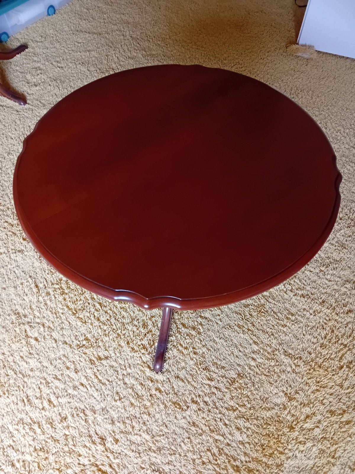 bijzettafel klassiek, Huis en Inrichting, Tafels | Bijzettafels, Rond, 55 tot 75 cm, Zo goed als nieuw, Ophalen