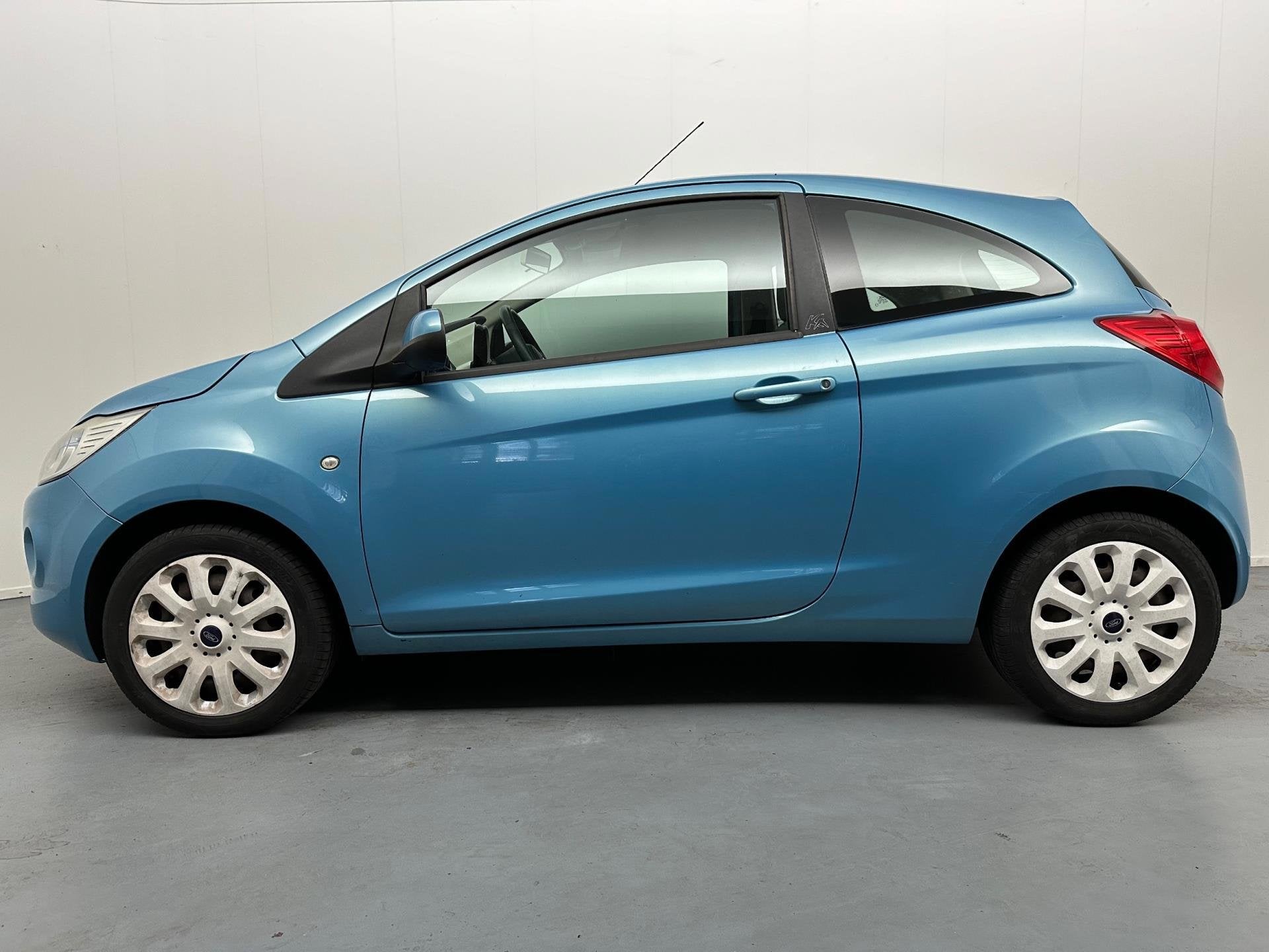 Ford Ka 1.2 Titanium | Airco | el ramen | Nap | nieuwe Apk, Voorwielaandrijving, Gebruikt, 1242 cc, 4 cilinders