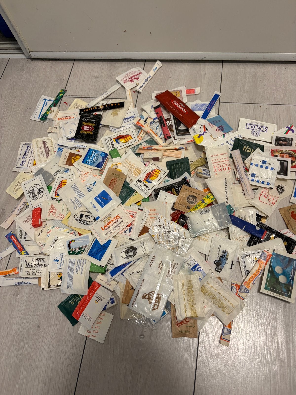 Grote verzameling suikerzakjes, Ophalen of Verzenden, Zo goed als nieuw