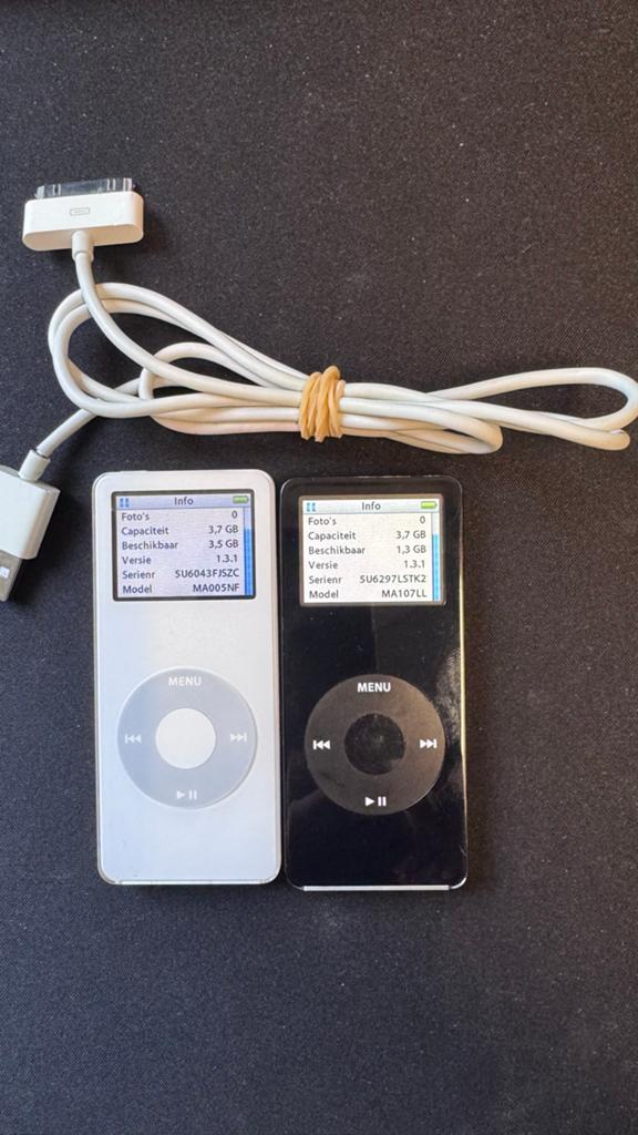 2x Apple iPod Nano 1e gen 4GB wit en zwart, Audio, Tv en Foto, Mp3-spelers | Apple iPod, Gebruikt, Overige kleuren, Ophalen of Verzenden