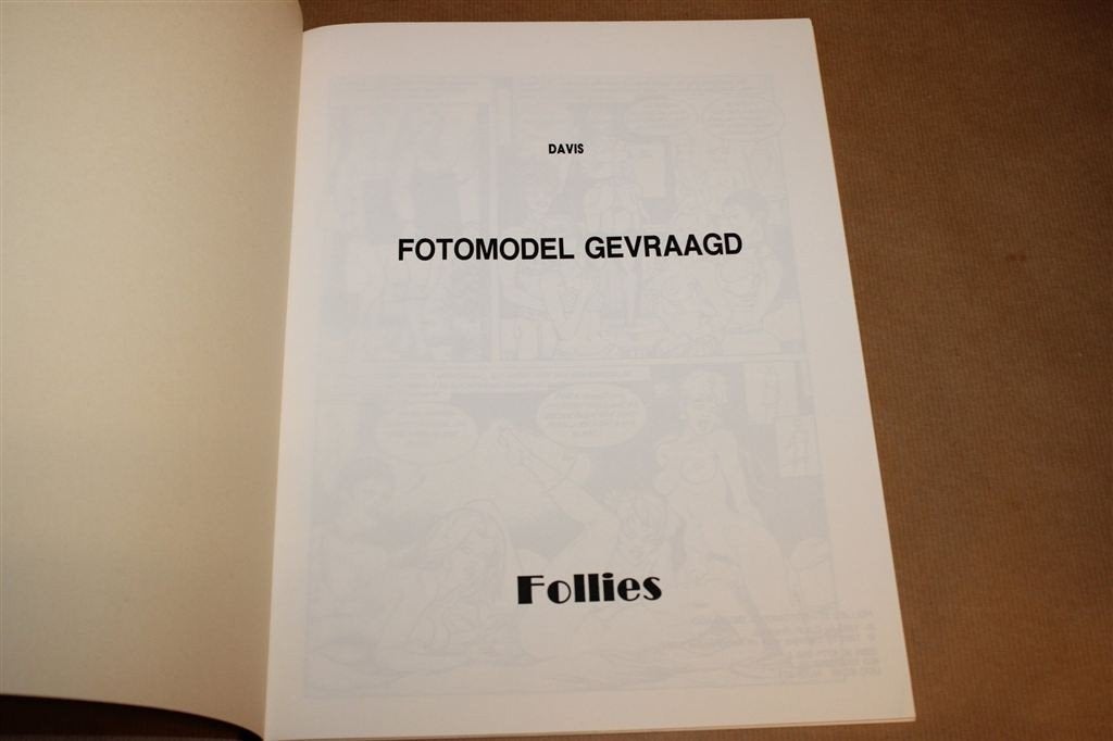 Fotomodel Gevraagd — Erotisch Stripalbum Follies 31 Davis, Eén stripboek, Ophalen of Verzenden, Zo goed als nieuw