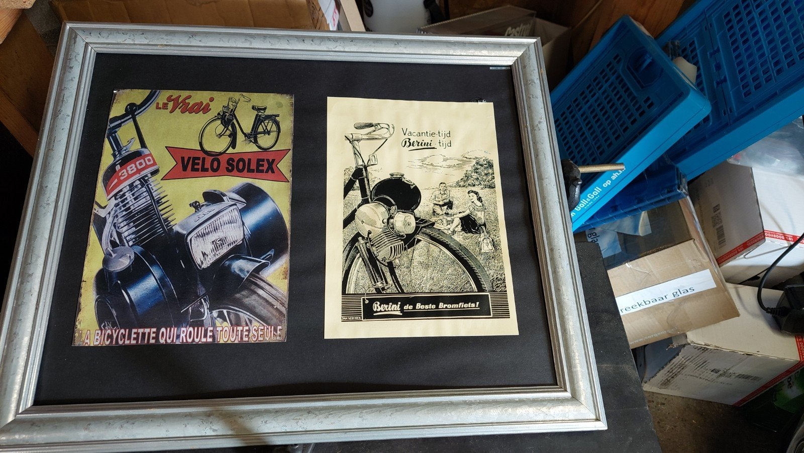 2 posters van Berini en Solex in lijst (glas stuk), Ophalen of Verzenden, Glas