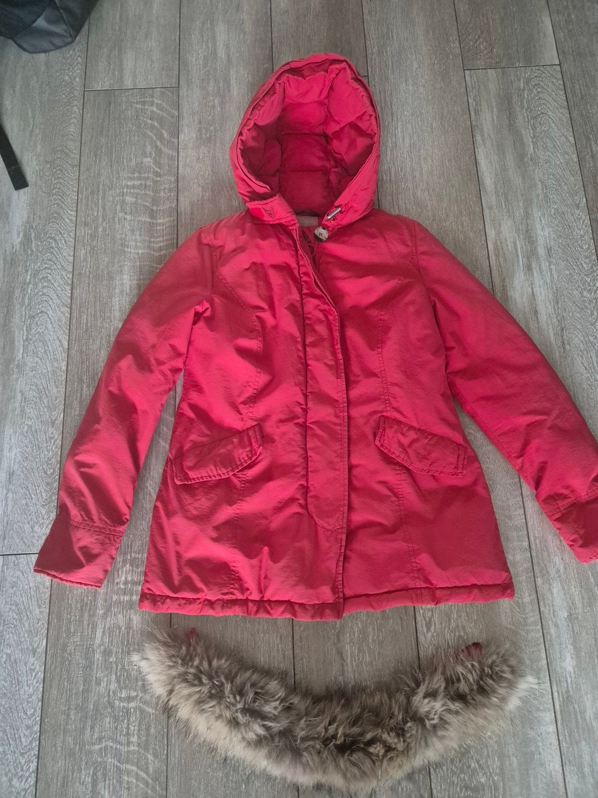 Airforce winterjas. Rood. Maat S. Dames Meisjes. Kraag., Kleding | Dames, Jassen | Winter, Ophalen, Airforce, Maat 36 (S), Gedragen