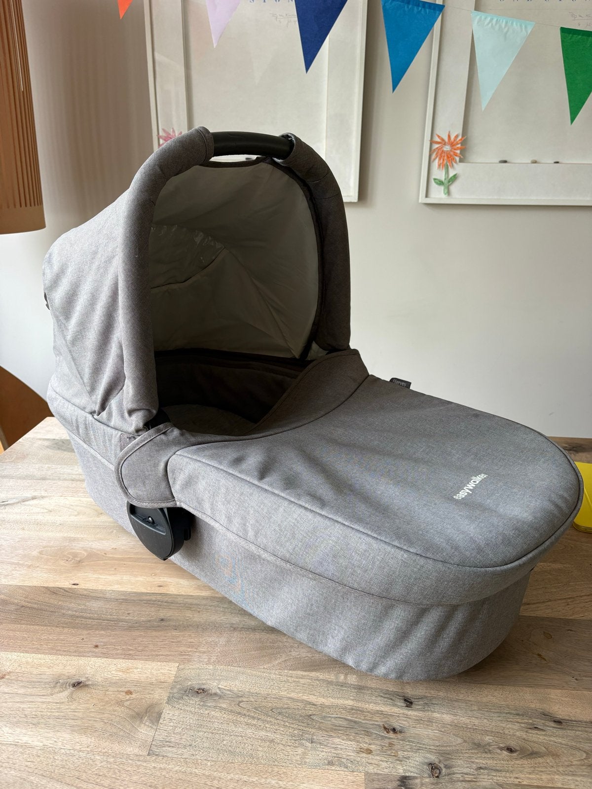 Easywalker Harvey reiswieg en zitje (geen onderstel), Kinderen en Baby's, Kinderwagens en Combinaties, Gebruikt, Combiwagen, Met reiswieg