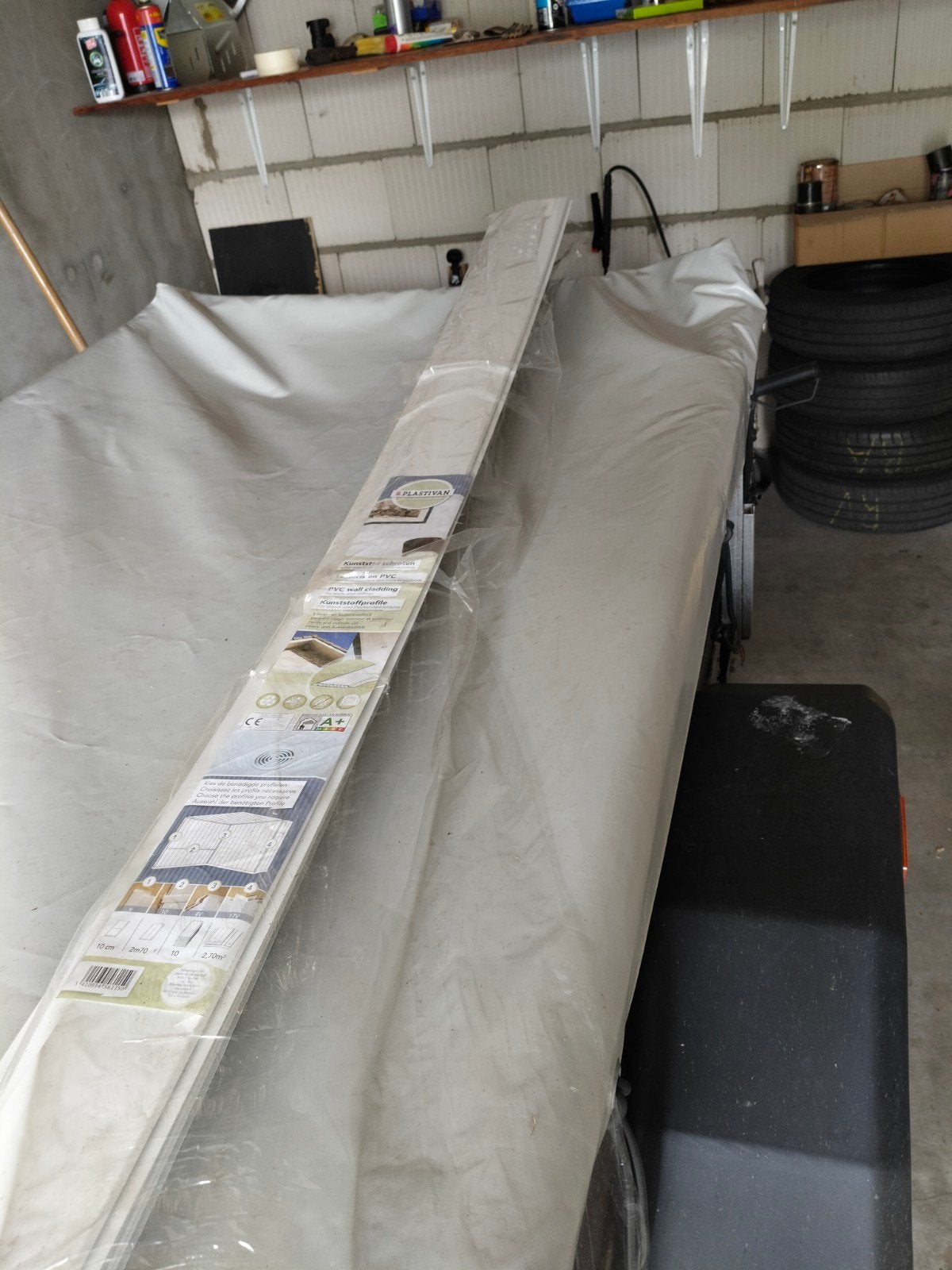 7 nieuwe kunststof schrootjes wit 2.70m x 10cm, Ophalen of Verzenden, Nieuw, Minder dan 25 mm, 250 tot 300 cm