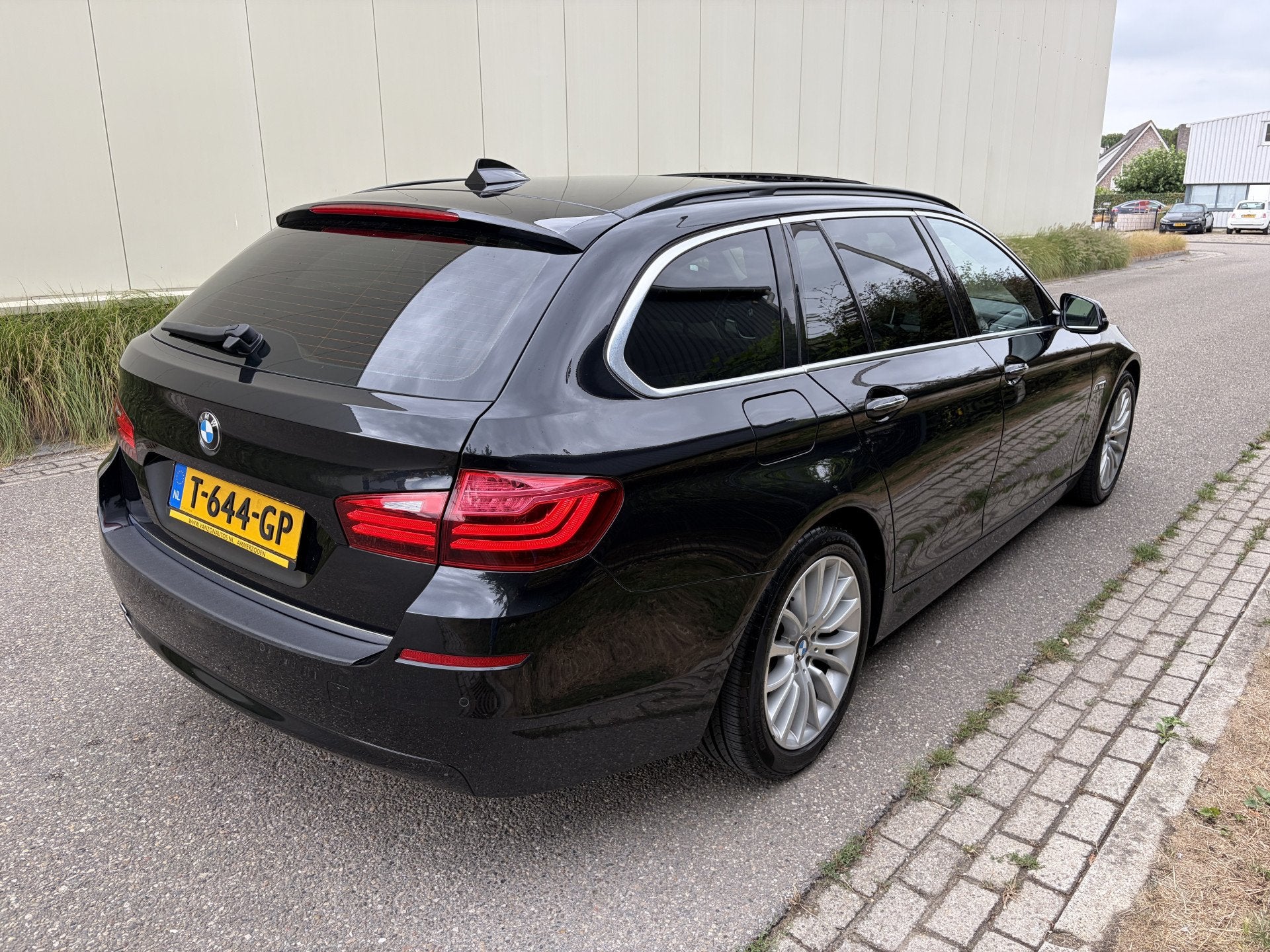 Foto 23 van BMW 5 Serie Touring 520i High Executive / AUTOMAAT / LEER /