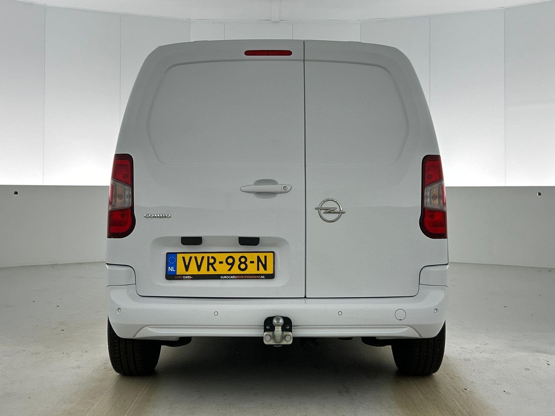 Opel Combo 130pk L1 Automaat Apple Carplay Trekhaak Parkeers, Auto's, Bestelauto's, 1350 kg, Stof, 4 cilinders, Wit
