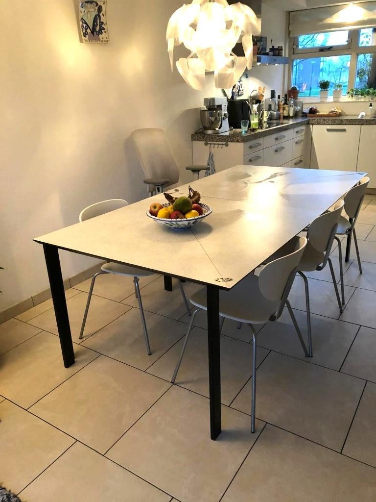 Eettafel van Metaform Pythagoras, Huis en Inrichting, Tafels | Eettafels, Ophalen, Overige materialen, Gebruikt, Design, modern