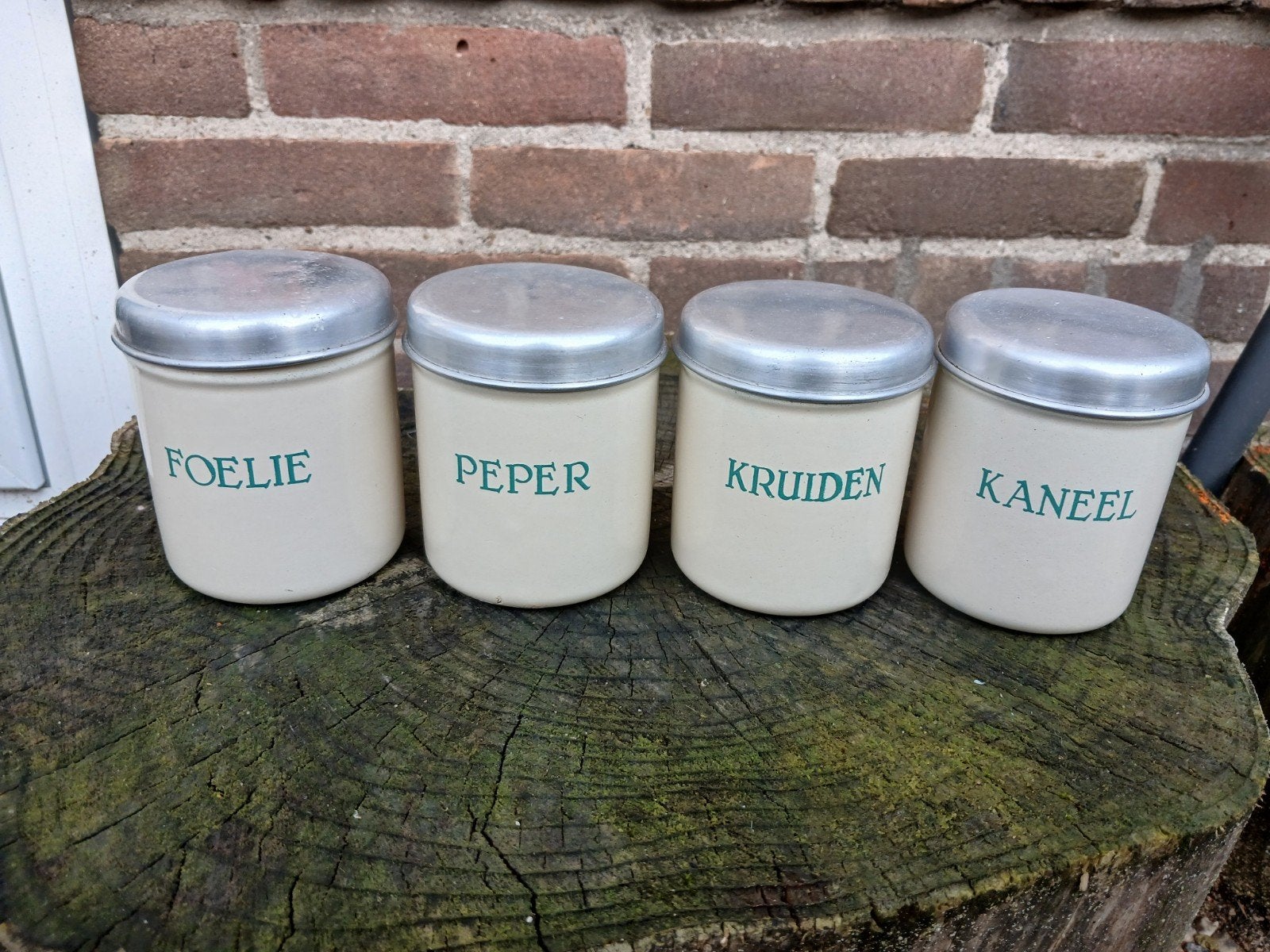 Set van 4 crème emaille kruidenbusjes., Ophalen of Verzenden