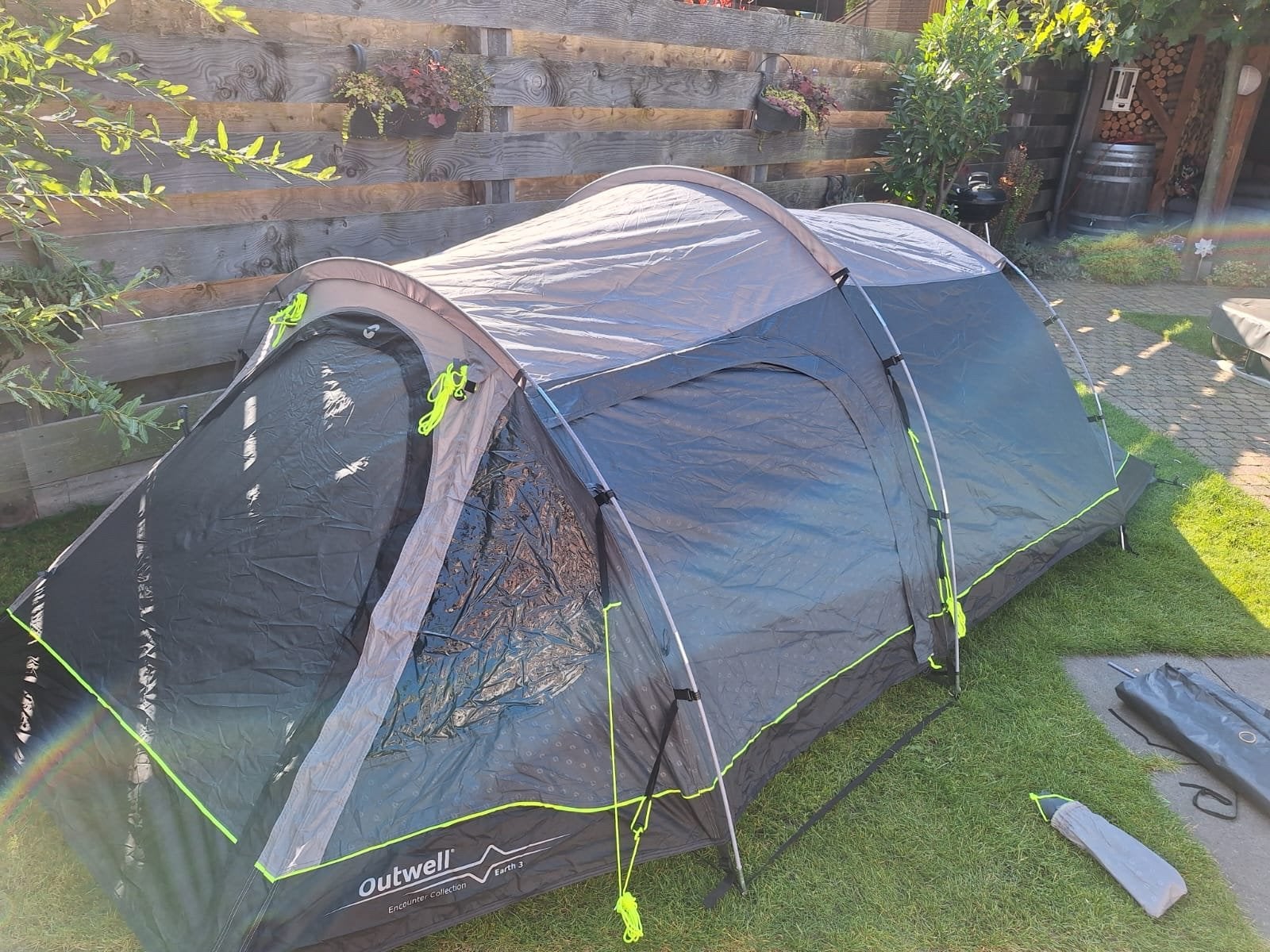 Outwell Earth 3 Tent - nieuwstaat, 1x gebruikt, Ophalen, Zo goed als nieuw, Tot en met 3