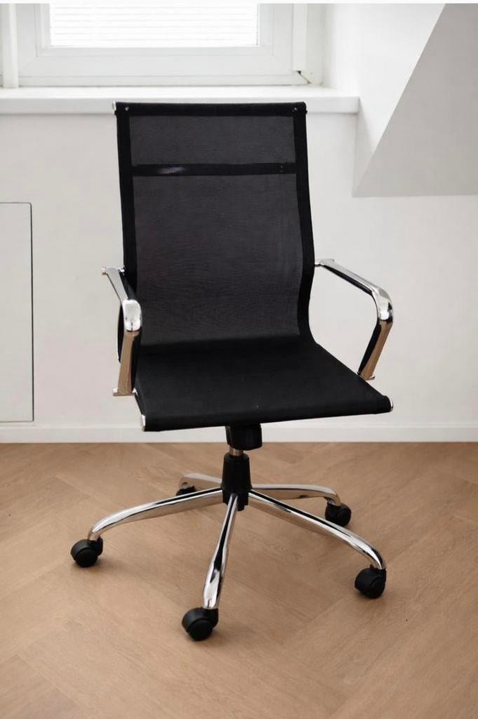 Klassieke Bureaustoel Met Hoge Rugleuning Van Mesh - Zwart, Ophalen, Zo goed als nieuw, Zwart, Bureaustoel