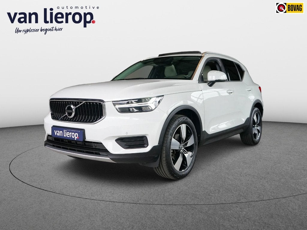 Volvo XC40 1.5 T3 Momentum 163 PK | CAMERA | PANORAMADAK | C, Auto's, Gebruikt, Leder en Stof, 14 km/l, Bedrijf