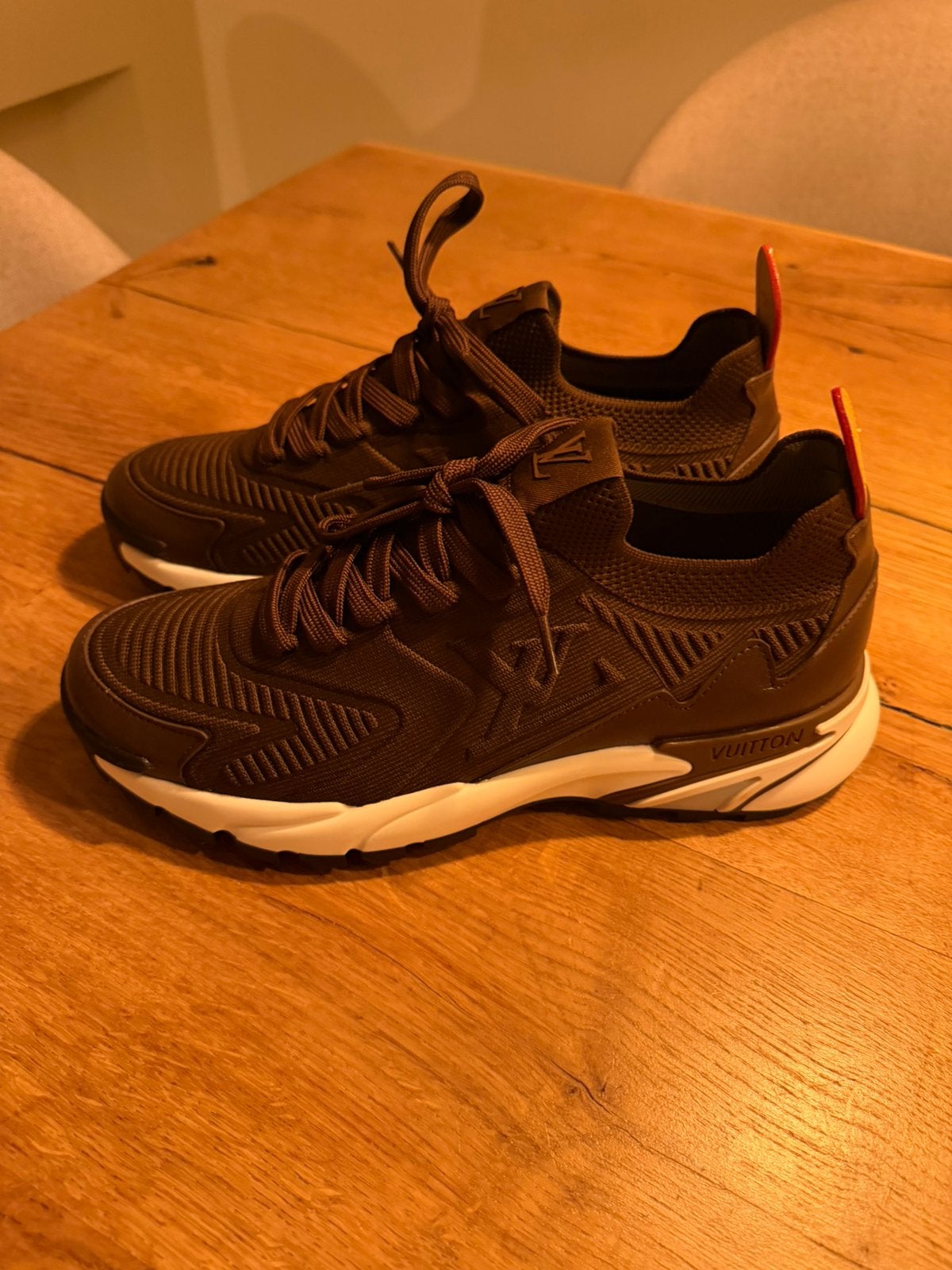 Louis Vuitton Sneaker Maat 43 Bruin, Bruin, Sportschoenen, Ophalen of Verzenden, Zo goed als nieuw