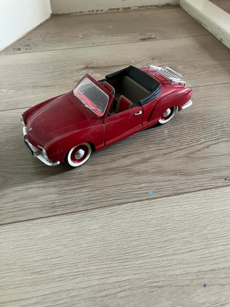 Karmann ghia low light cabriolet, Hobby en Vrije tijd, Modelauto's | 1:18, Ophalen of Verzenden, Zo goed als nieuw, Auto, Solido