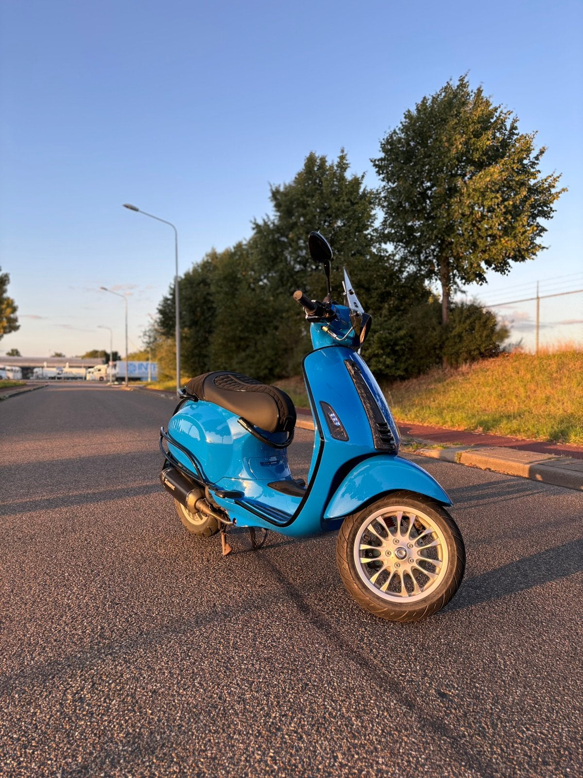 Vespa sprint 80cc waardepeiling, Fietsen en Brommers, Scooters | Vespa, Ophalen, Overige modellen, Maximaal 45 km/u, Zo goed als nieuw