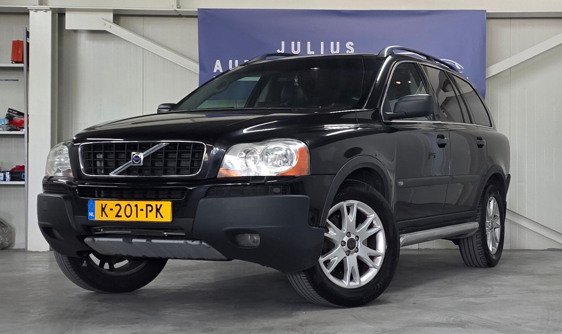 Volvo XC90 2.5 T Summum 7P Android/Apple Carplay Xenon Premi, Auto's, Gebruikt, Zwart, 1991 kg, 7 stoelen