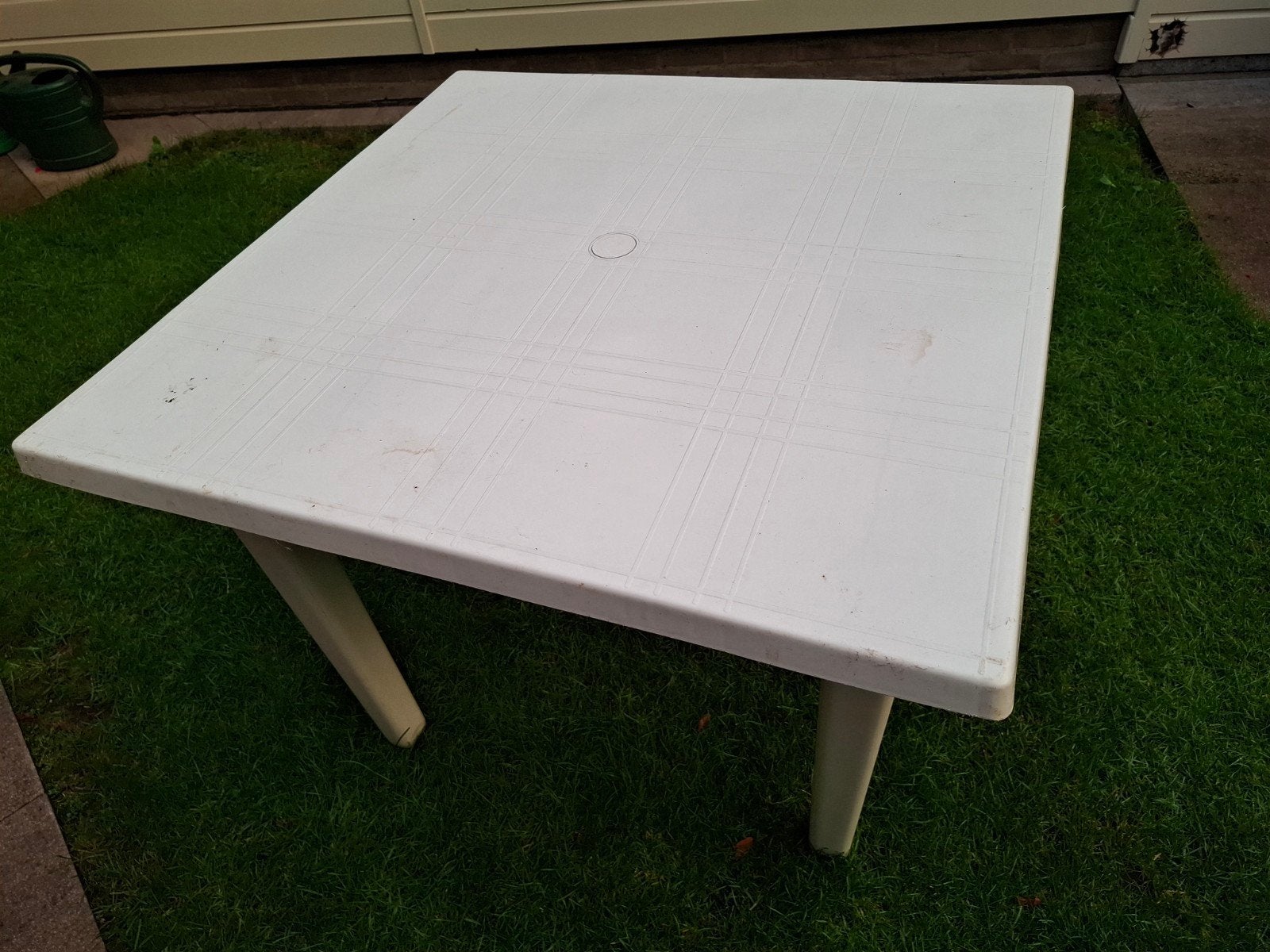 Witte kunststof tuintafel, Tuin en Terras, Ophalen, Gebruikt, Vierkant, Kunststof
