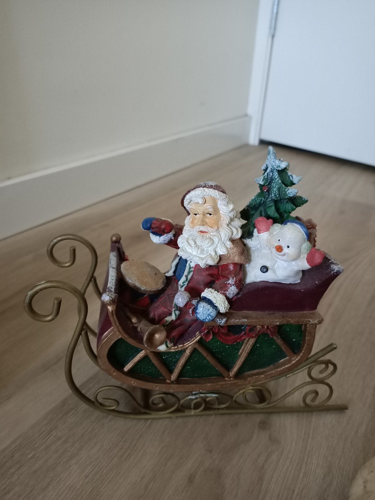 kerstman in arreslee, Ophalen of Verzenden, Zo goed als nieuw