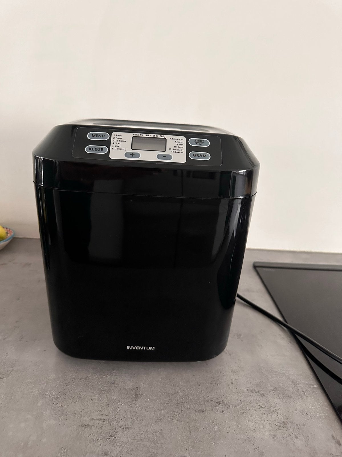 Inventum Broodbakmachine BM55/02 - Zwart, Witgoed en Apparatuur, 800 tot 1200 gram deeg, Ophalen, Met timer, Gebruikt