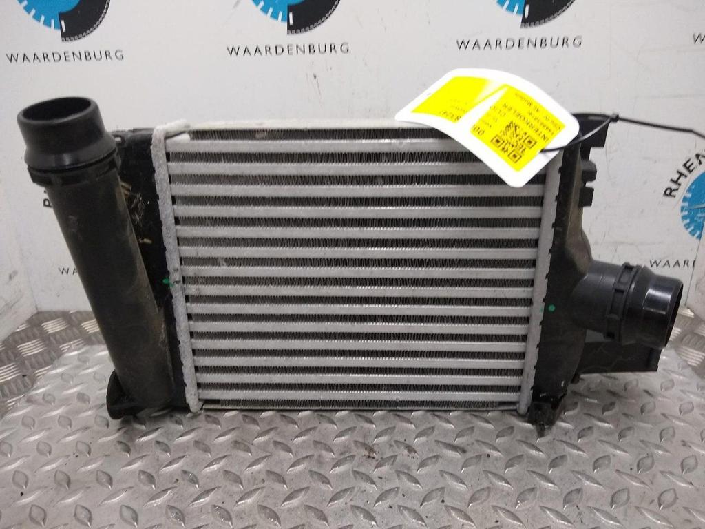RENAULT CLIO INTERKOELER 2018, Auto-onderdelen, Motor en Toebehoren, Gebruikt, ARN erkend, Stiba lid, Erkend duurzaam, Ophalen of Verzenden