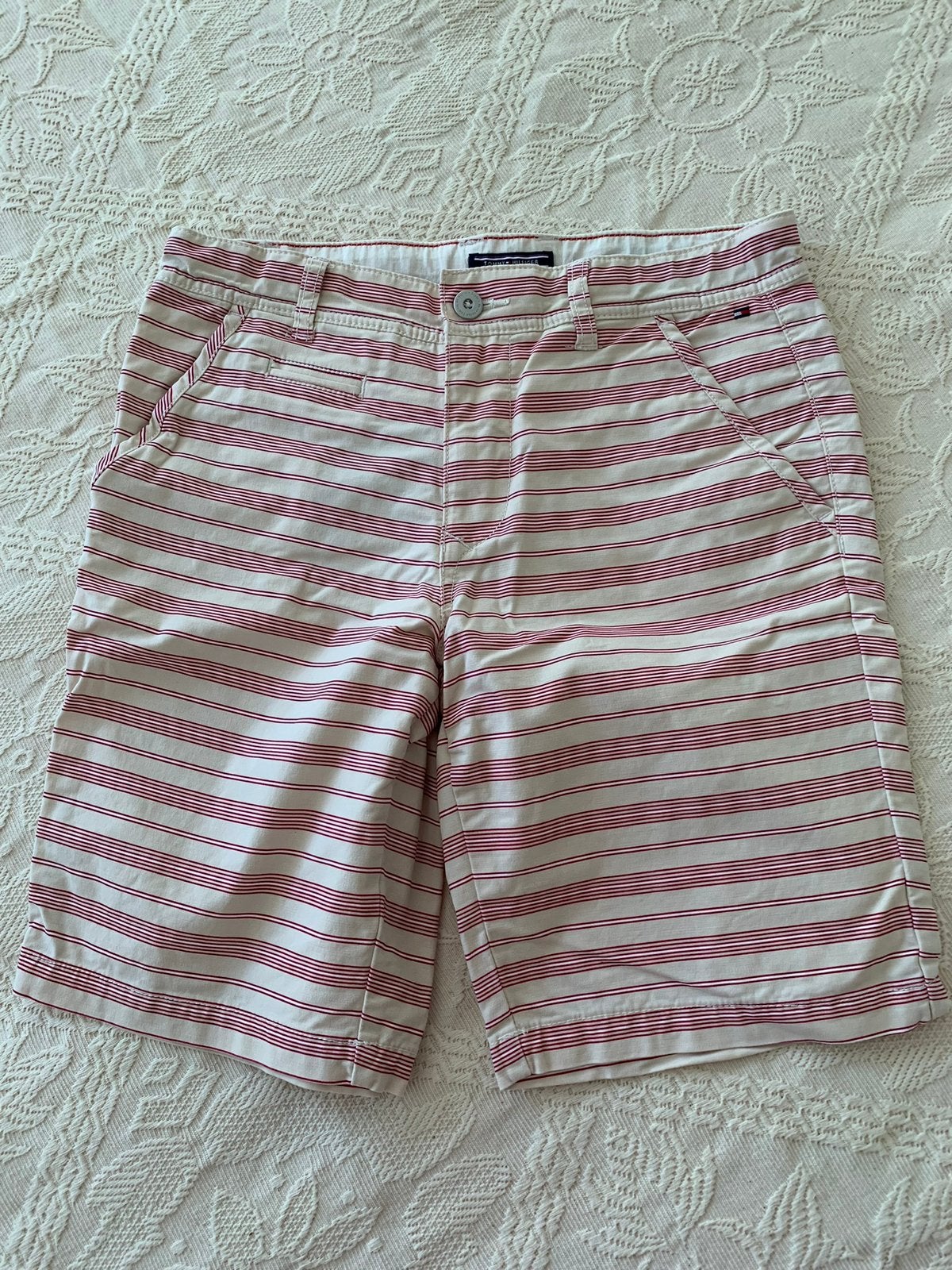 Mooie tommy hilfiger kortebroek. Maat 164., Ophalen of Verzenden, Zo goed als nieuw