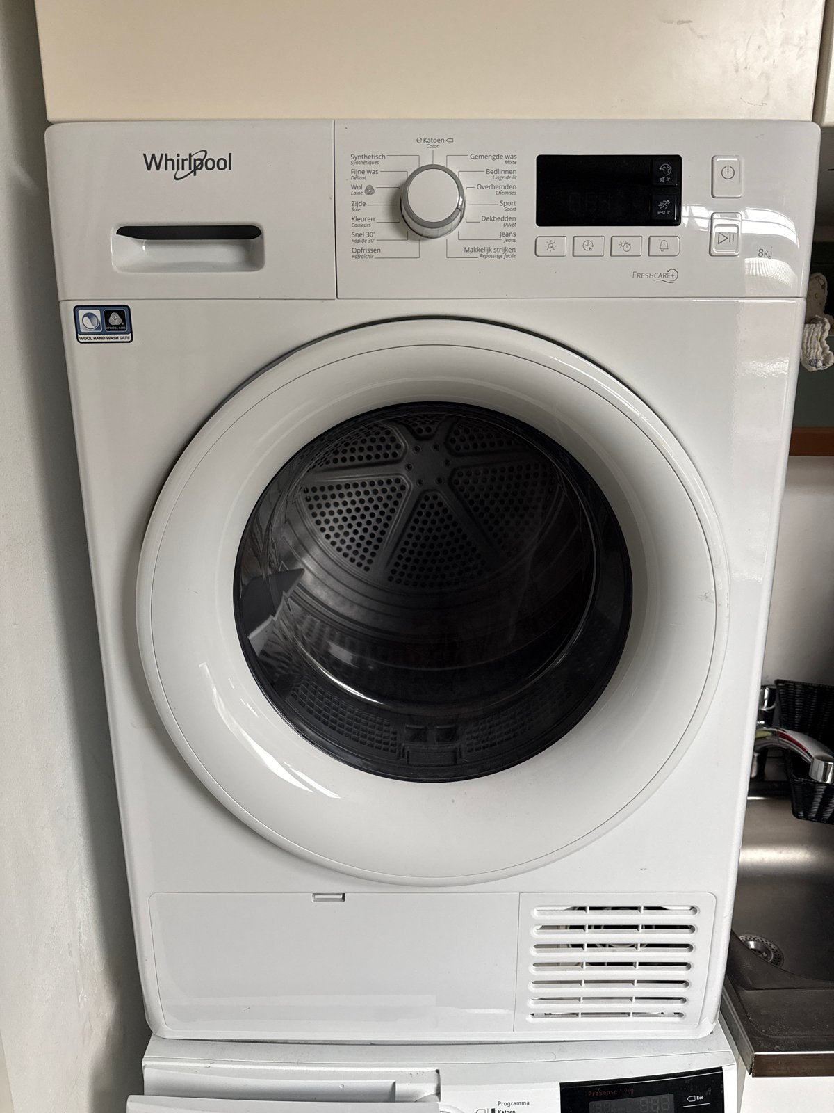 Whirlpool condensdroger, Witgoed en Apparatuur, Ophalen, 6 tot 8 kg, Gebruikt, Voorlader