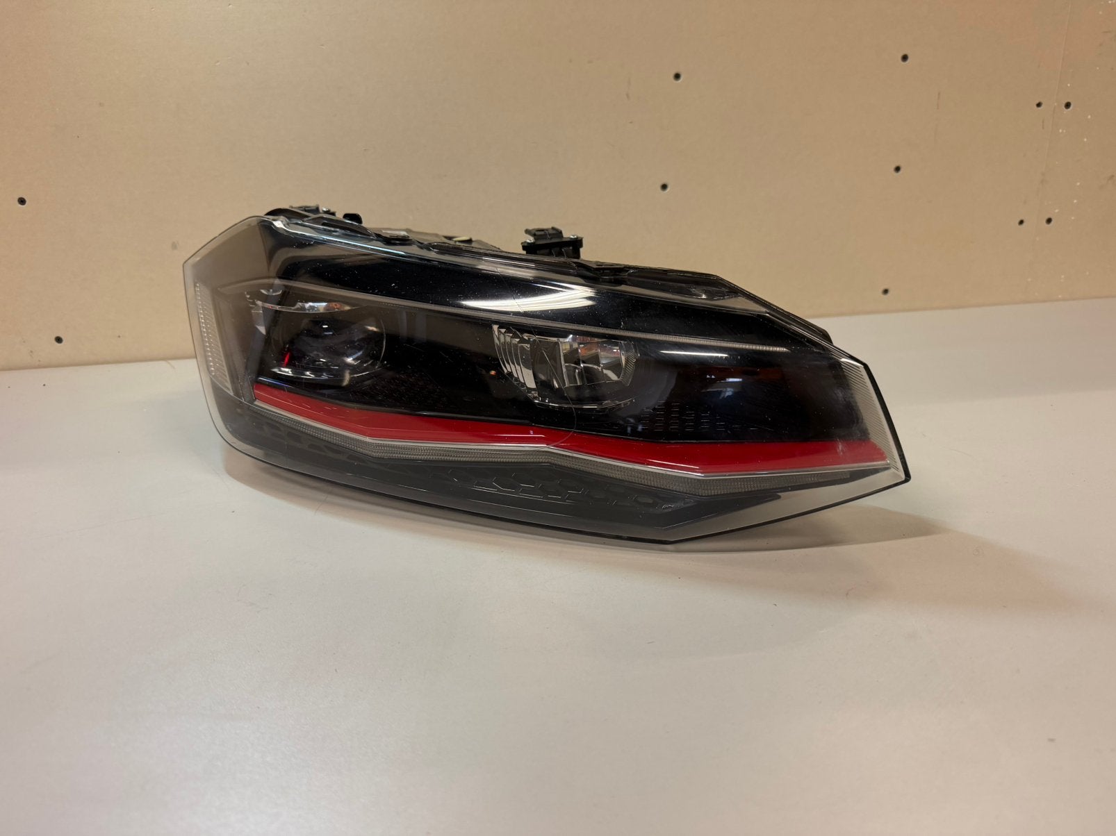 Led Koplamp Rechts Volkswagen Polo GTI 2g 2G1941036C, Gebruikt, Volkswagen, VW, Ophalen of Verzenden