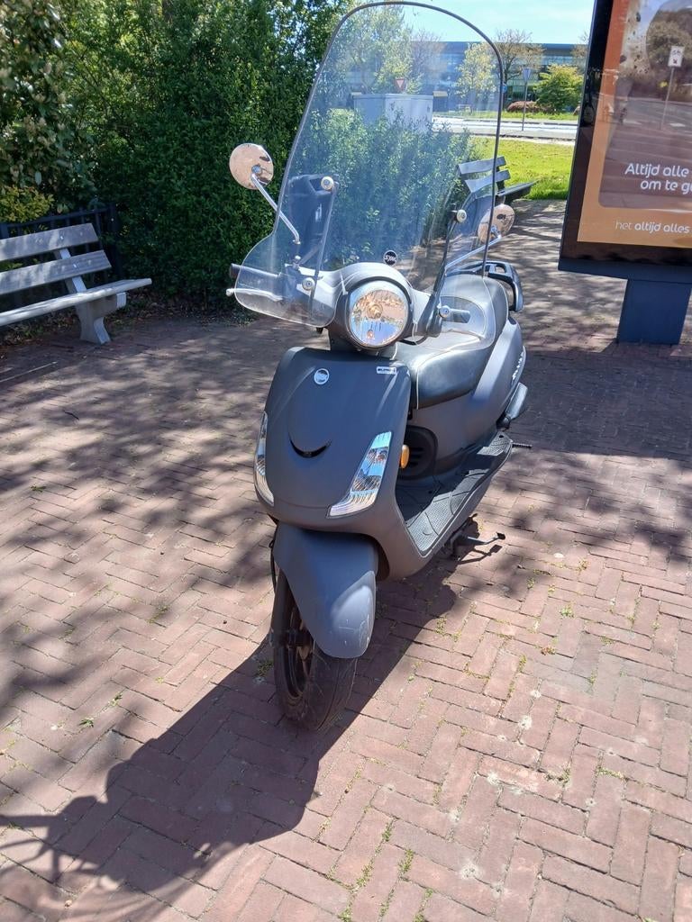 Hele nette sym fiddle 2 euro4, Fietsen en Brommers, Scooters | SYM, Zo goed als nieuw, Fiddle, Benzine, Ophalen
