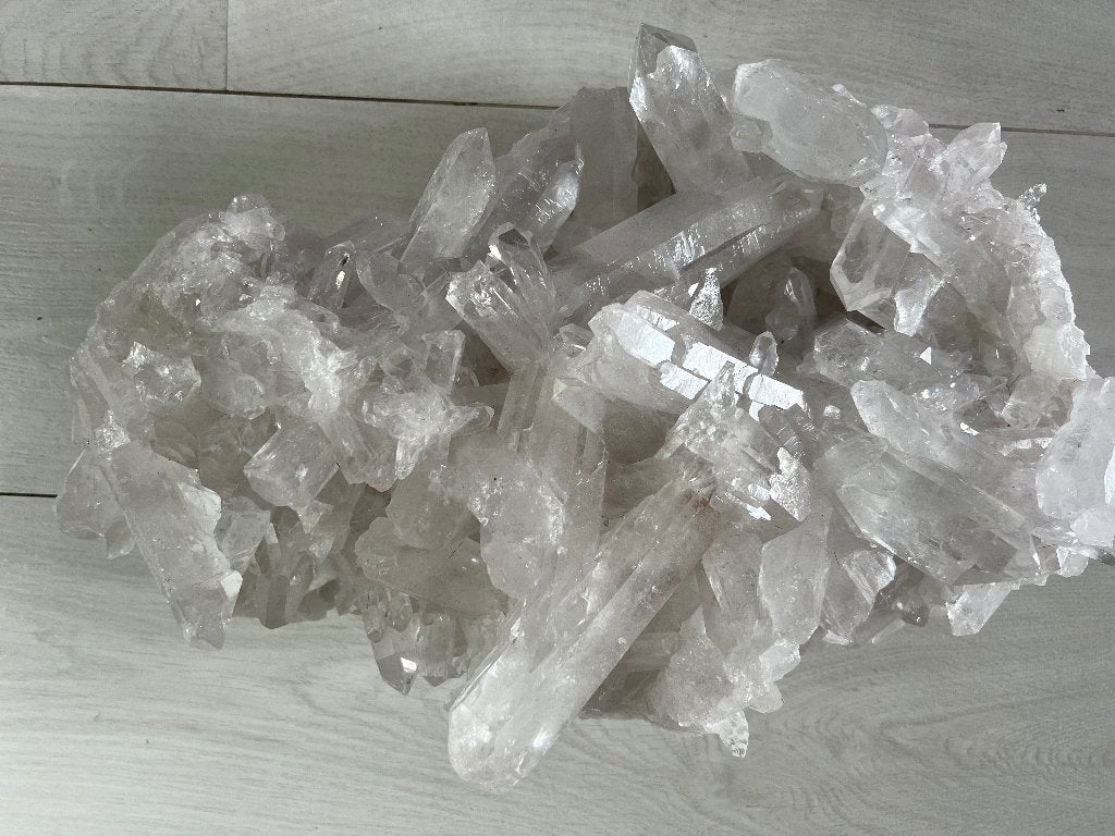 Bergkristal cluster groot formaat (3) van maar liefs 16 kg!, Ophalen of Verzenden, Mineraal