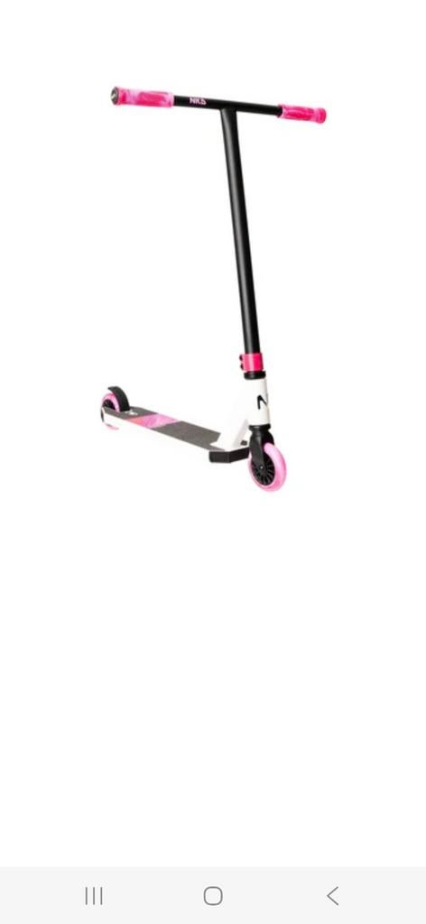 Nieuwe NKD stuntstep roze/zwart - Ongeopend in doos, Fietsen en Brommers, Steps, Ophalen of Verzenden, Nieuw, Gewone step, NKD