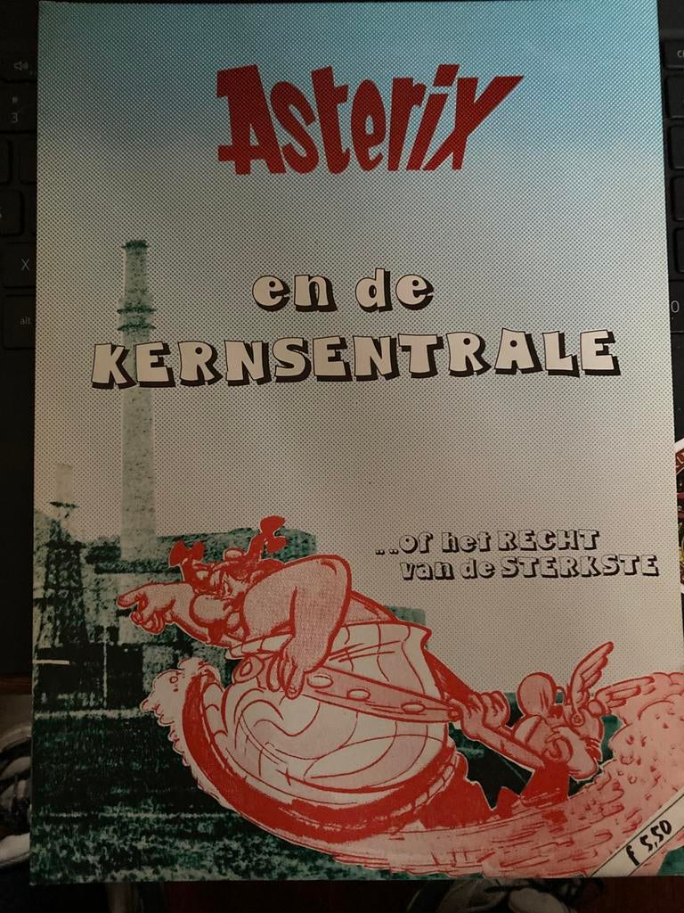 ASTERIX - Asterix en de Kernsentrale - illegaal - parodie, Boeken, Eén stripboek, Ophalen of Verzenden, Zo goed als nieuw