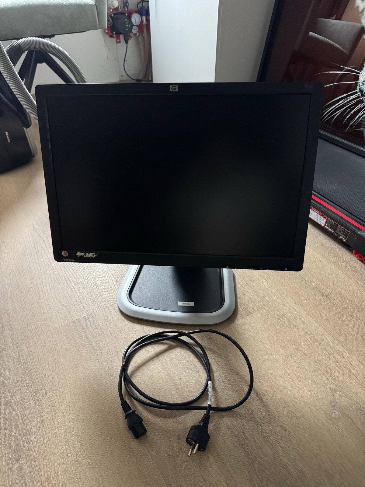 HP L2245w 22-inch LCD monitor, Computers en Software, Ophalen, Gebruikt, In hoogte verstelbaar, Overige typen