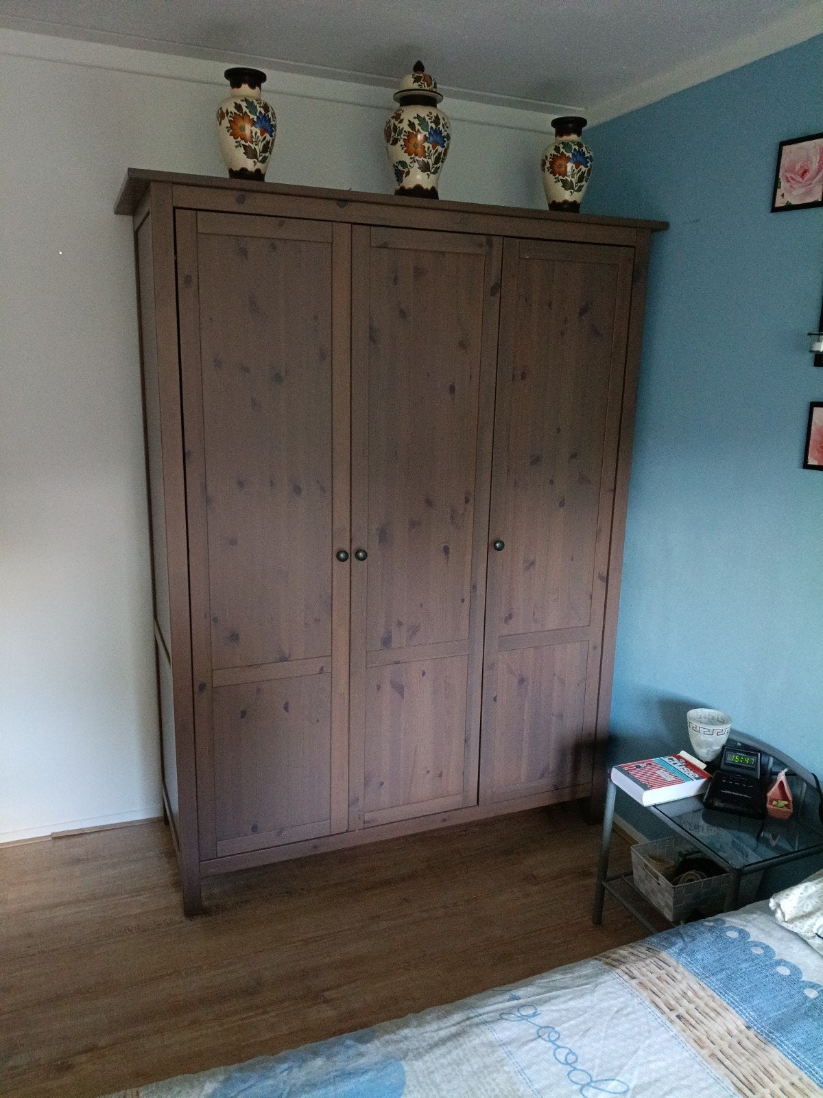 Hemnes 3-deurs kleding kast grijsbruin, Ophalen, Met deur(en), Gebruikt, Klassiek