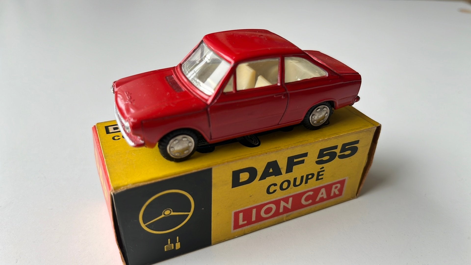 Lion Car Daf 55 coupé mint/boxed, Hobby en Vrije tijd, Modelauto's | 1:43, Ophalen of Verzenden, Nieuw, Auto, Overige merken