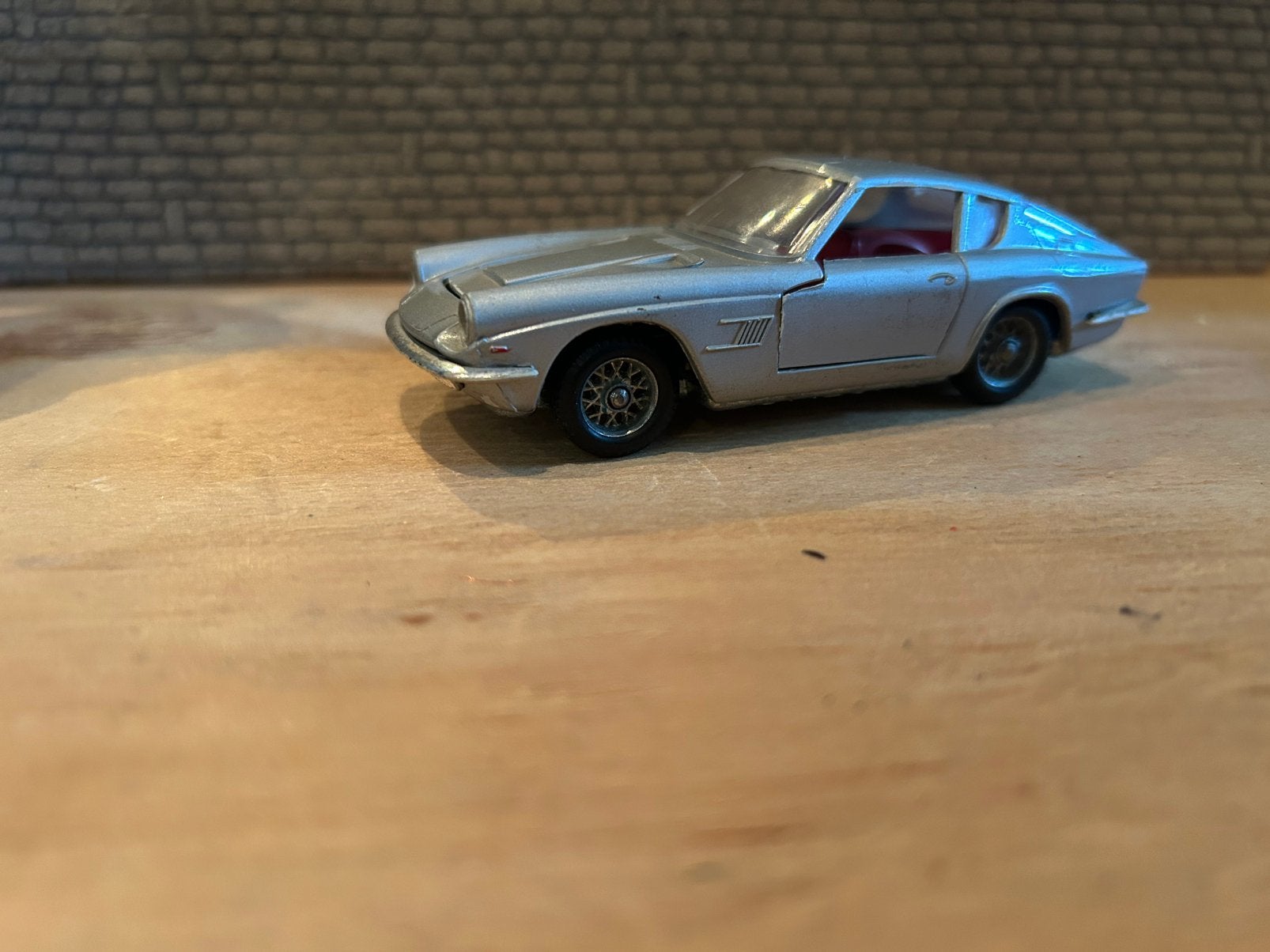 Maserati coupe, Ophalen of Verzenden, Zo goed als nieuw