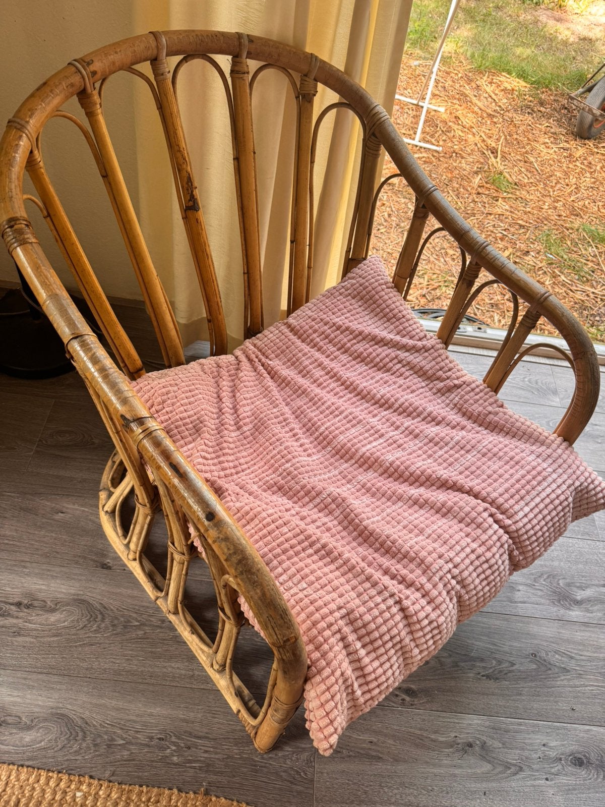 Vintage rotan fauteuil – naturel – met of zonder kussens, Ophalen, Zo goed als nieuw, 50 tot 75 cm