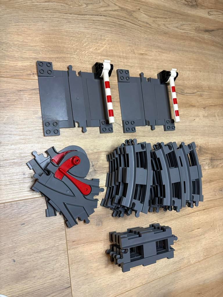 Lego Duplo Trein accessoires set 10506 - Rails en overweg, Ophalen of Verzenden, Zo goed als nieuw