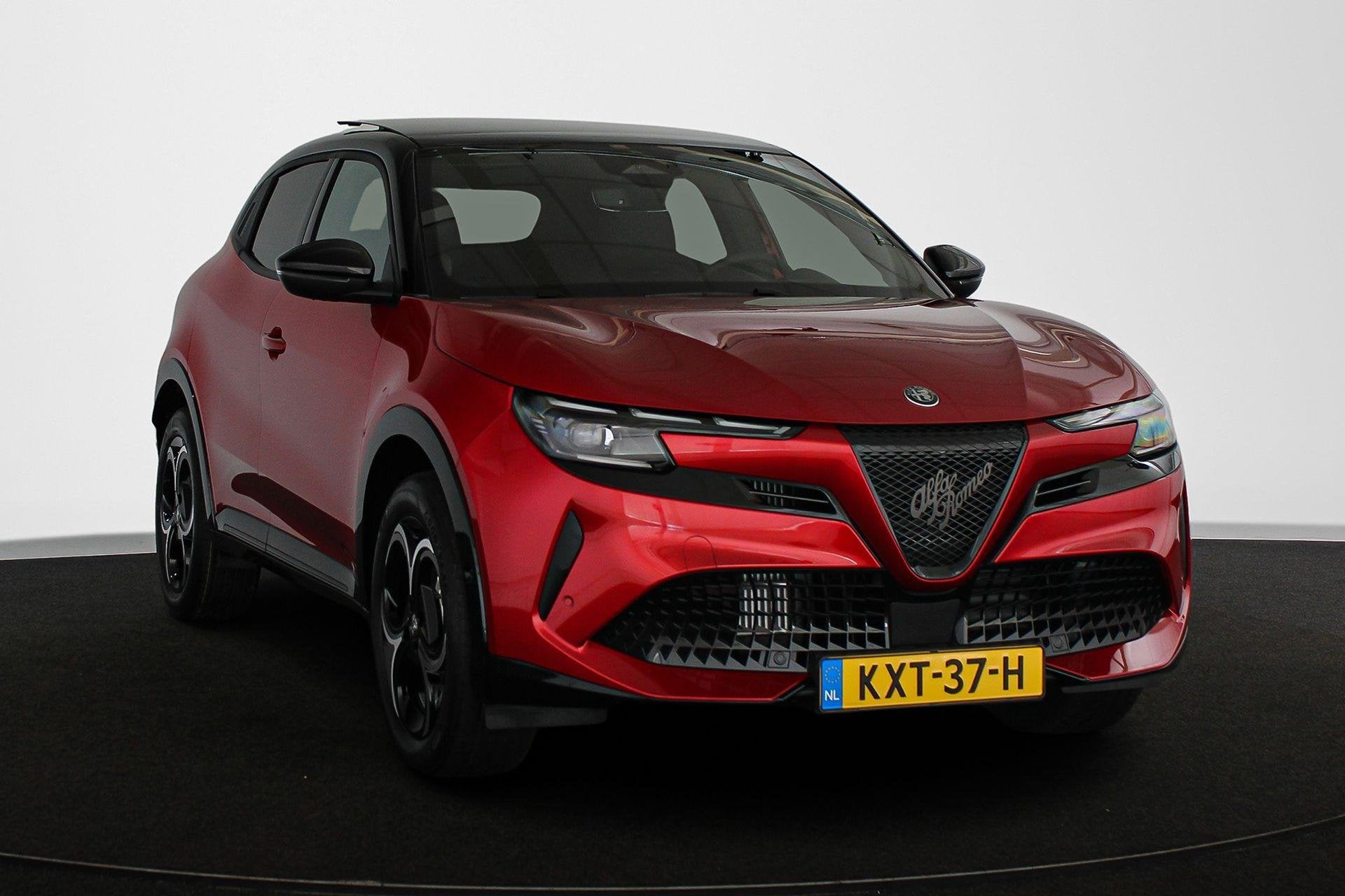 Alfa Romeo Junior 1.2 Turbo Hybrid Ibrida Ti Pano Stoelverwa, 1199 cc, Origineel Nederlands, Bedrijf, Hybride Elektrisch/Benzine