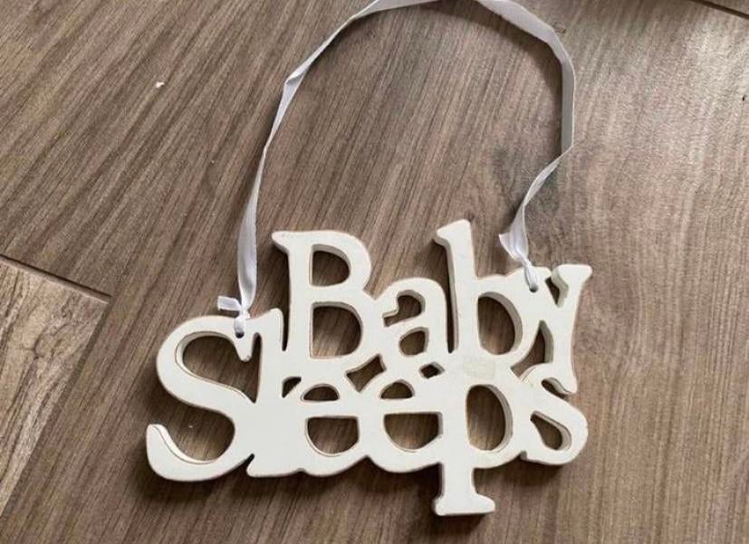 Wit sign baby sleeps van riviera maison, Ophalen of Verzenden, Zo goed als nieuw, Hout, Minder dan 50 cm