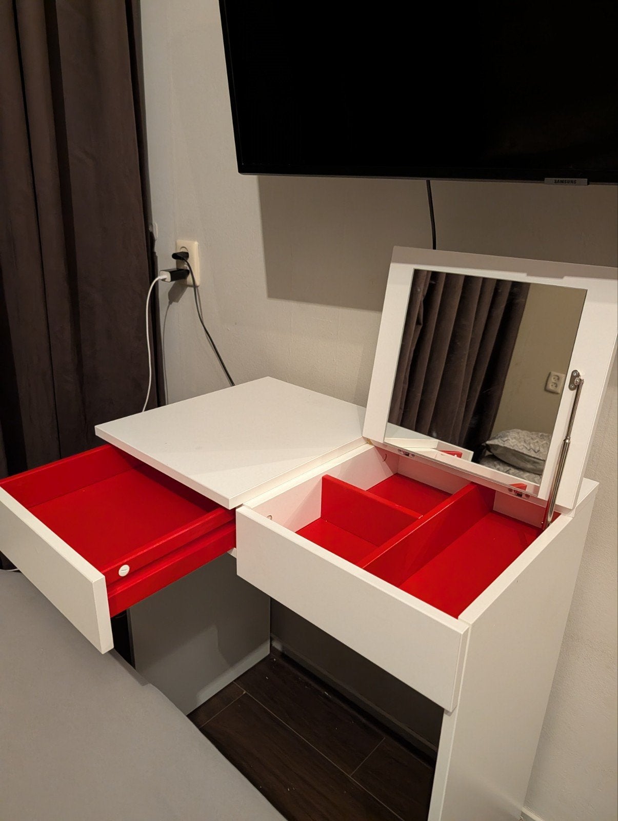 IKEA Brimnes - Witte toilettafel / kaptafel met spiegel, Ophalen, 50 tot 100 cm, Zo goed als nieuw, Minder dan 100 cm