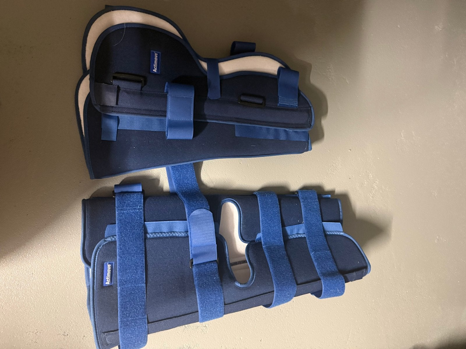 Knie brace 50 cm small en large, Diversen, Braces, Ophalen of Verzenden