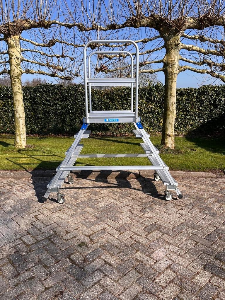 Zarges platform, Ophalen, Zo goed als nieuw, Trap, 2 tot 4 meter