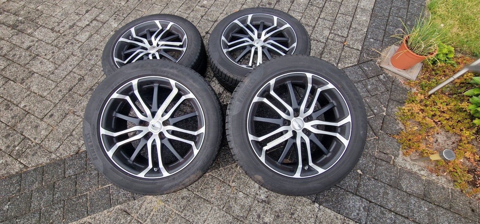 Brock Velgen met Winterbanden voor Range Rover Evoque L538, Auto-onderdelen, Banden en Velgen, Gebruikt, Banden en Velgen, Winterbanden