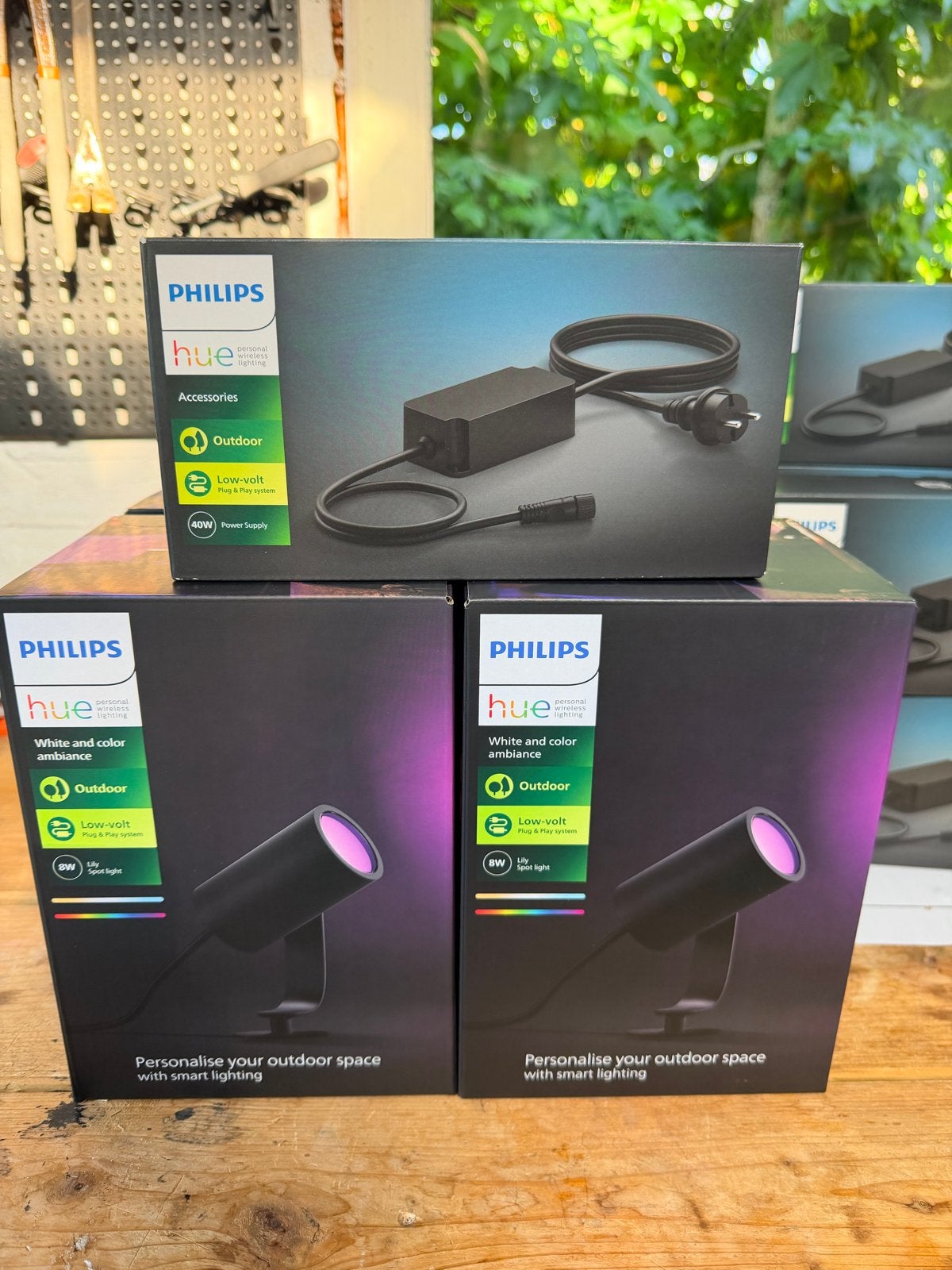 Philips Hue Lily 2 spots met 40W voeding, 2 sets beschikbaar, Tuin en Terras, Minder dan 50 watt, Ophalen of Verzenden, Netvoeding