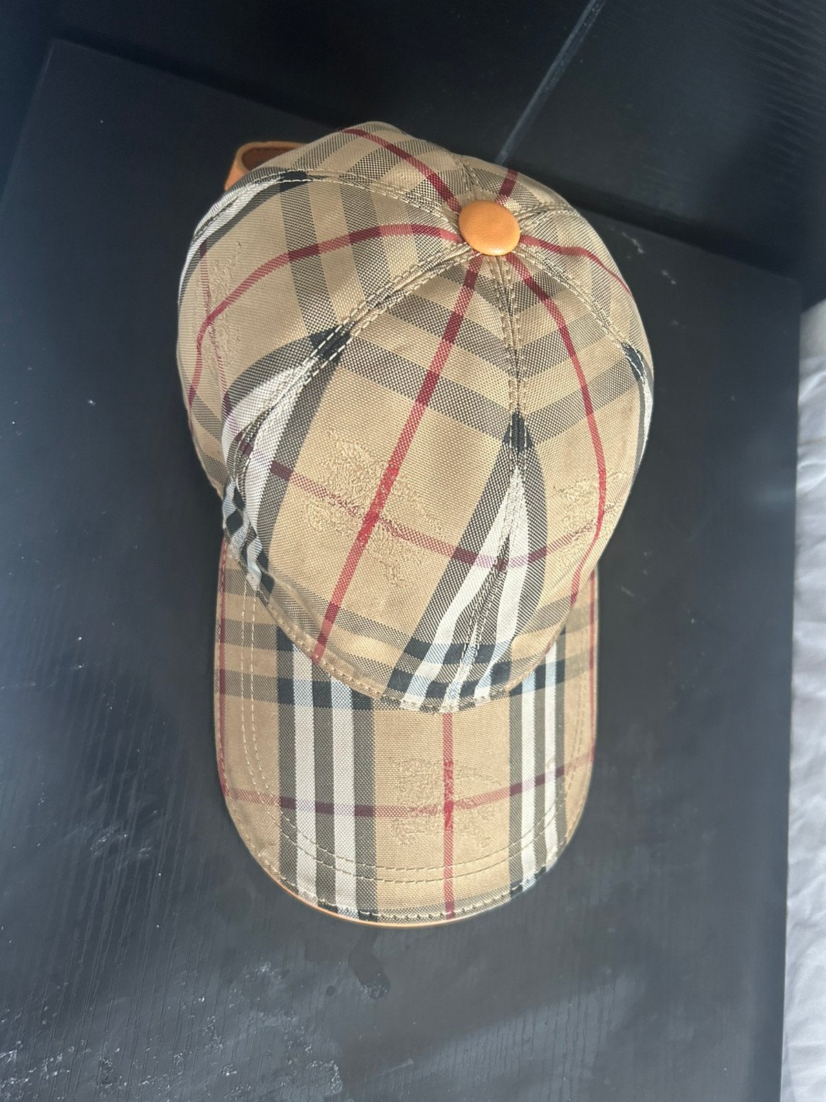 Burberry pet, Ophalen of Verzenden, Zo goed als nieuw