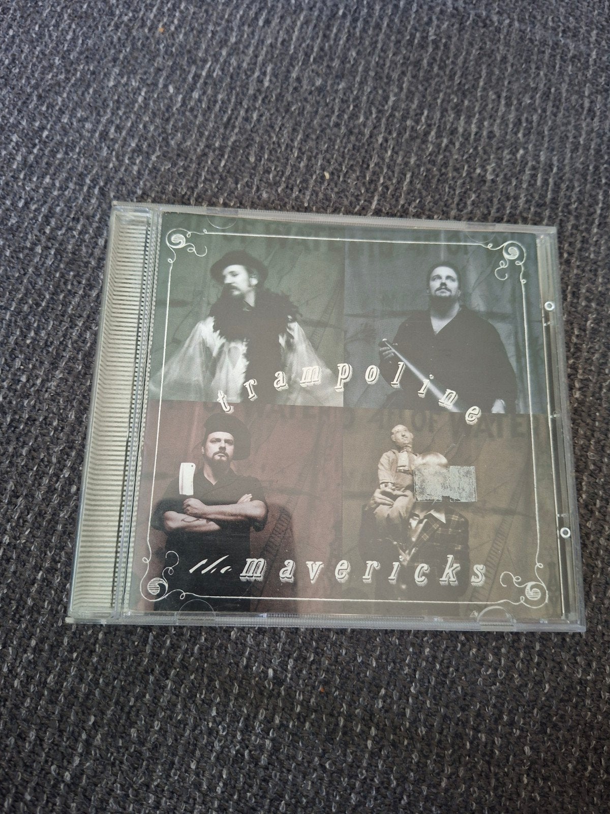 CD - The Mavericks Trampoline, Verzenden, Zo goed als nieuw, Poprock