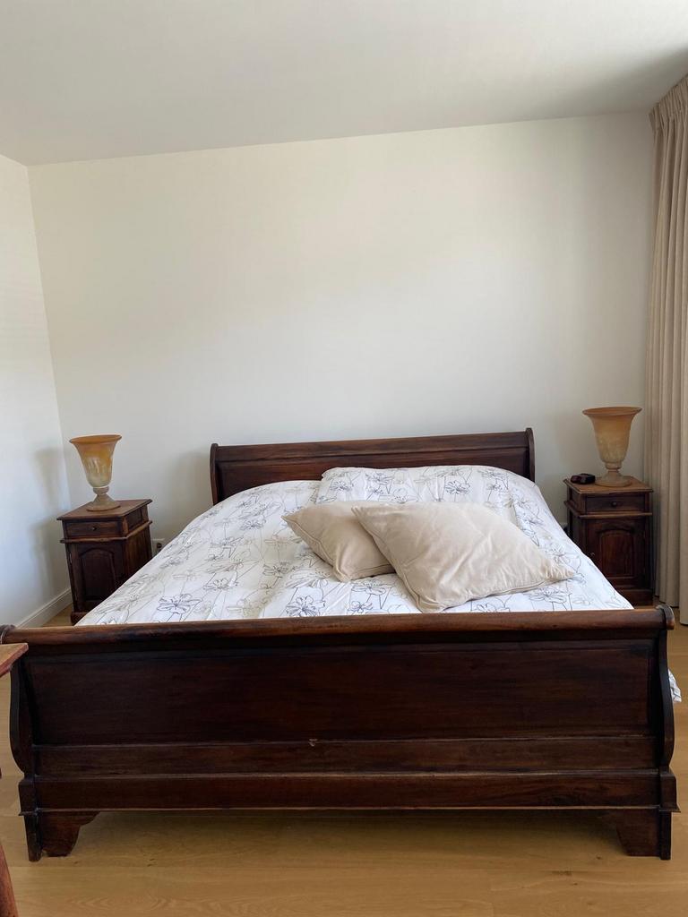 Teakhouten tweepersoonsbed en nachtkastjes, Ophalen, Gebruikt, Bruin, 210 cm